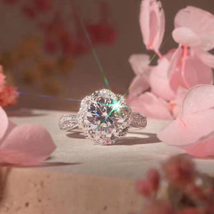 MONSAN FLOWER DIAMOND RING