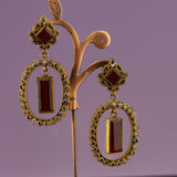 Kundun hanging